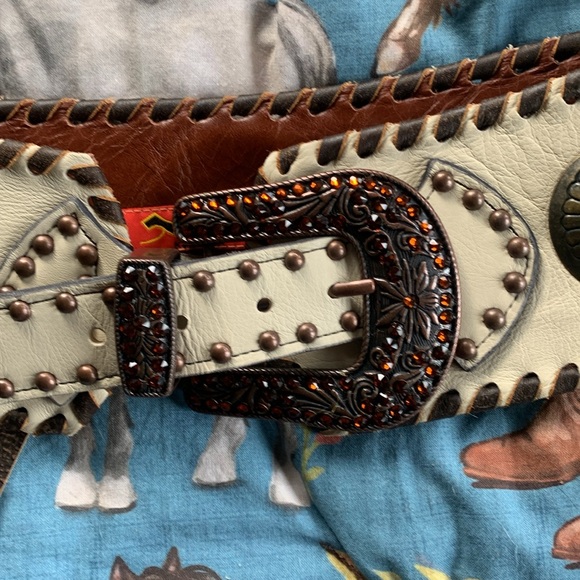 Gorgeous Kurtmen belt - Picture 8 of 8